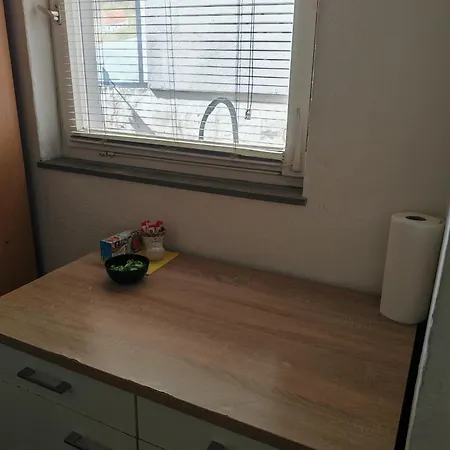 Nette Ein-zimmer-wohnung ホームステイ